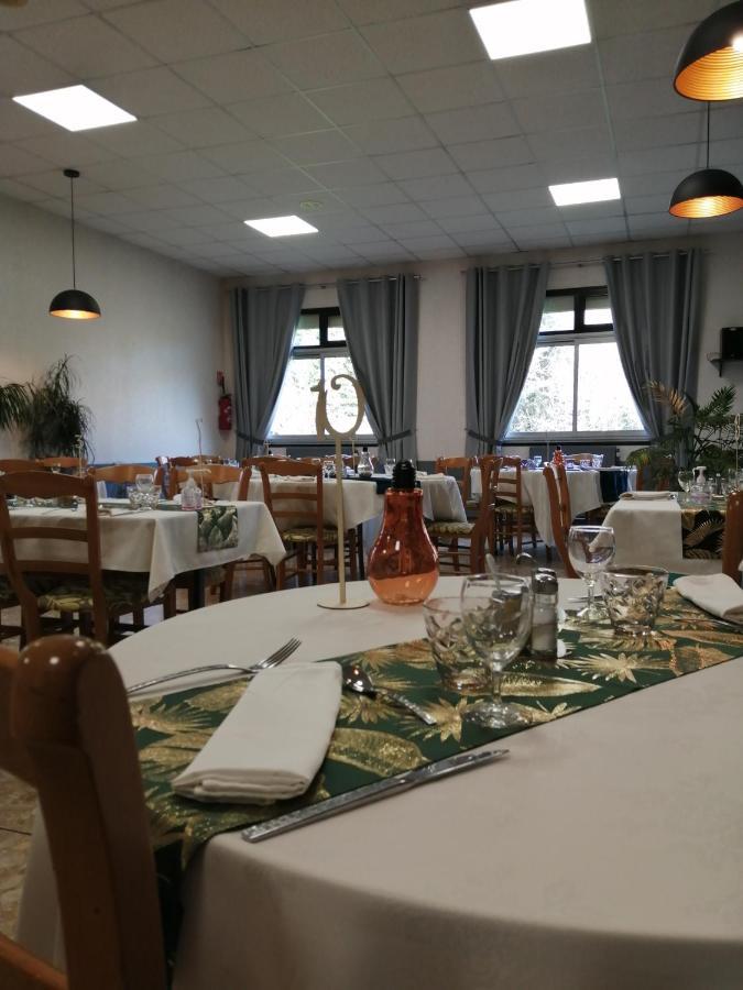 Hotel Restaurant La Grenouillere Vitré Eksteriør bilde